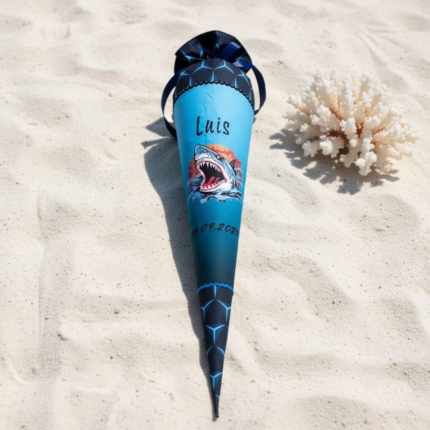 Individuell bestickte Schultüte „Meerjungfrau“ und Meeresbewohner– personalisiert mit Namen & Datum