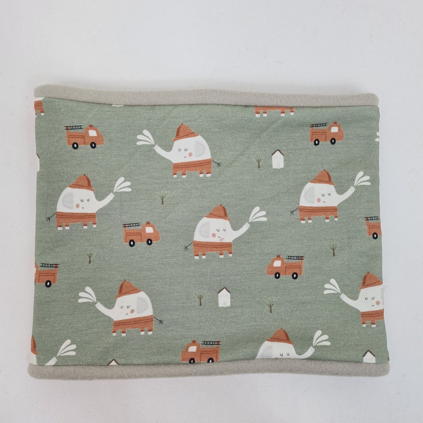 Wintermütze und Winterloop mit Feuerwehr-Elefanten – Warm gefüttert für kalte Tage