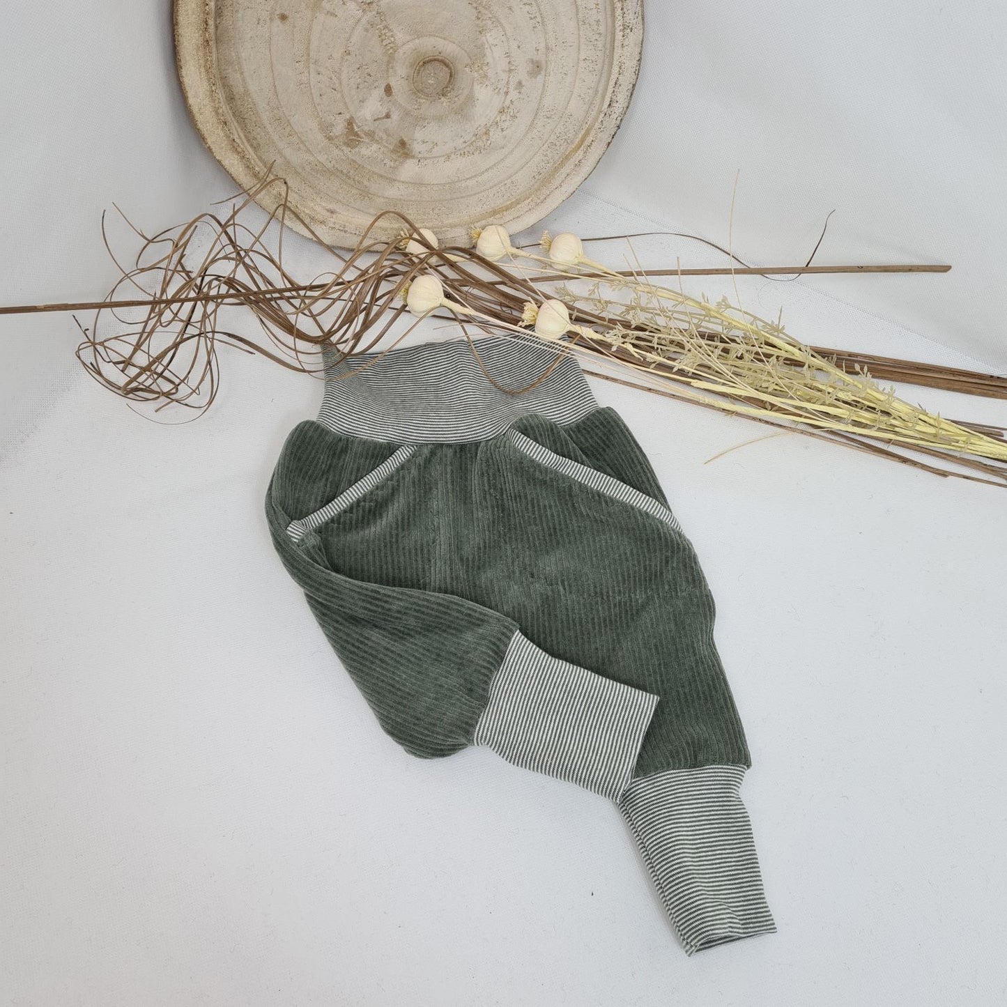Pumphose aus weichem Cordjersey – Dunkelgrün