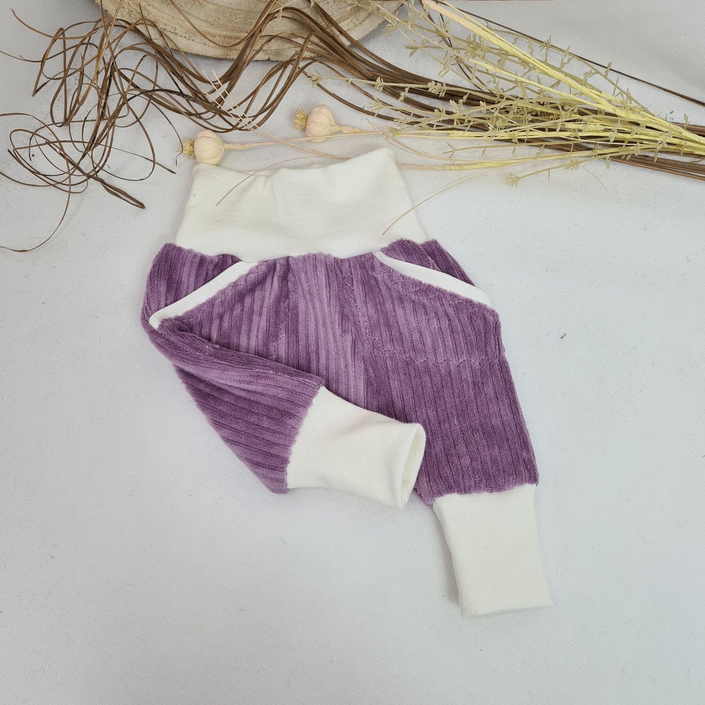 Frühchen-Pumphosen – Liebevoll handgemacht für die Kleinsten