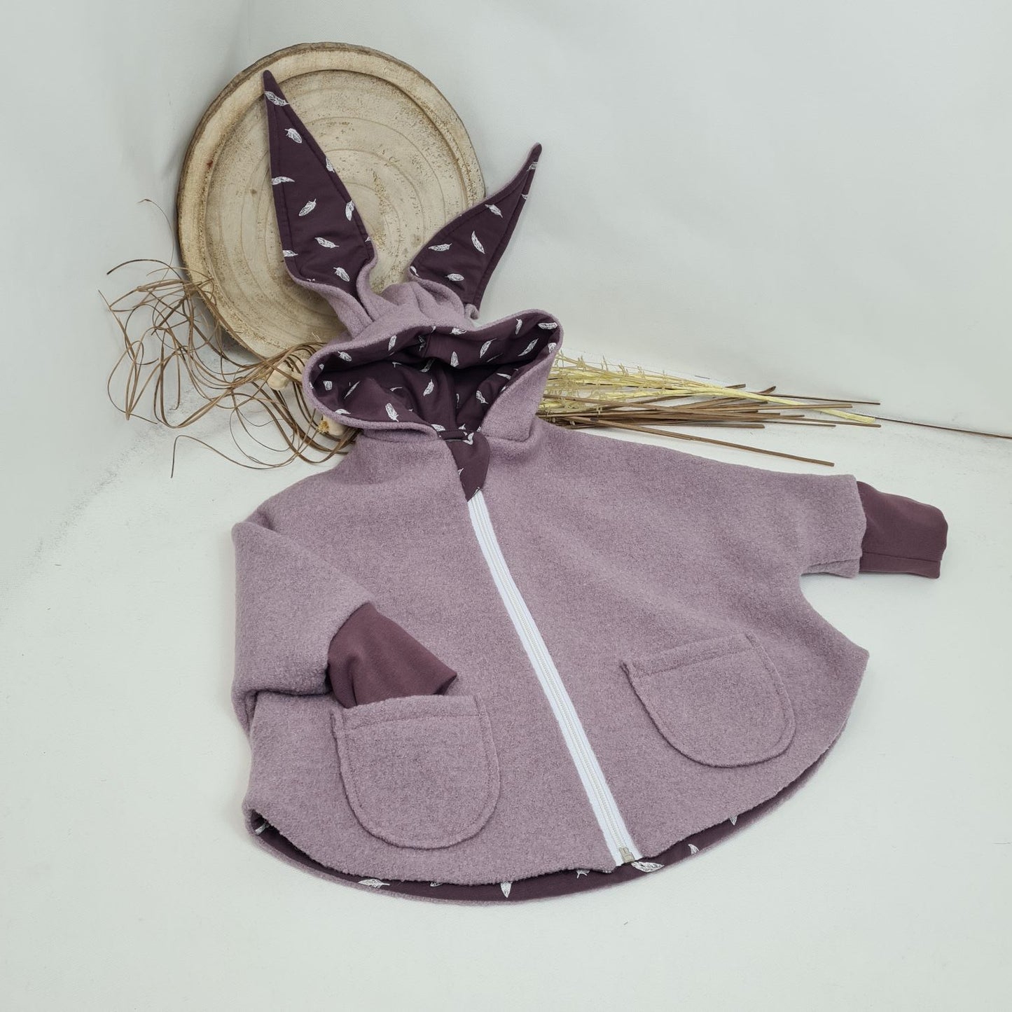 Wollwalkjacke / Cape mit Hasenohren – altrosa (reduziert wegen Farbabweichung)