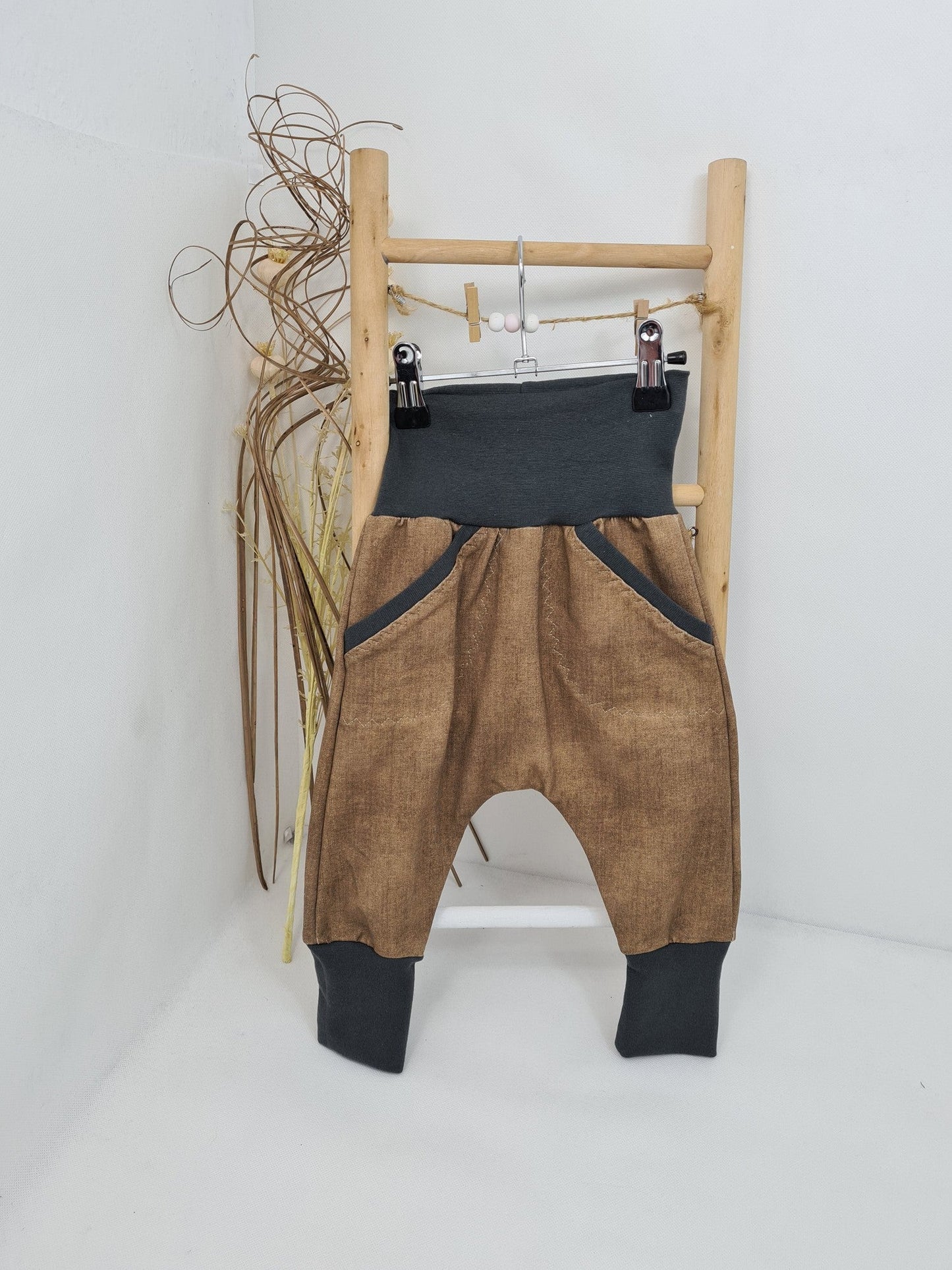 Pumphose Mitwachsend aus French Terry in Camel - Zauberzwerge
