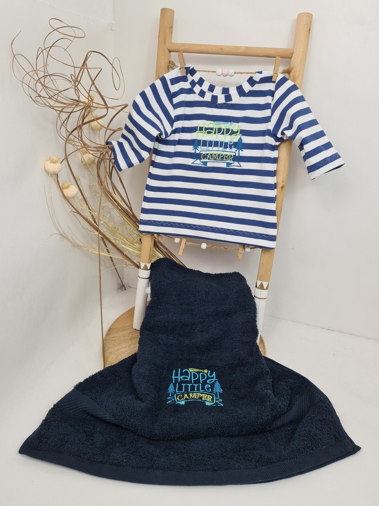T-Shirt und Handtuch Set "Happy Little Camper" Größe 62-134 - Zauberzwerge