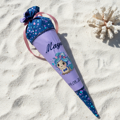 Individuell bestickte Schultüte „Meerjungfrau“ und Meeresbewohner– personalisiert mit Namen & Datum