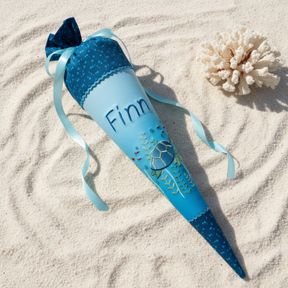 Individuell bestickte Schultüte „Meerjungfrau“ und Meeresbewohner– personalisiert mit Namen & Datum