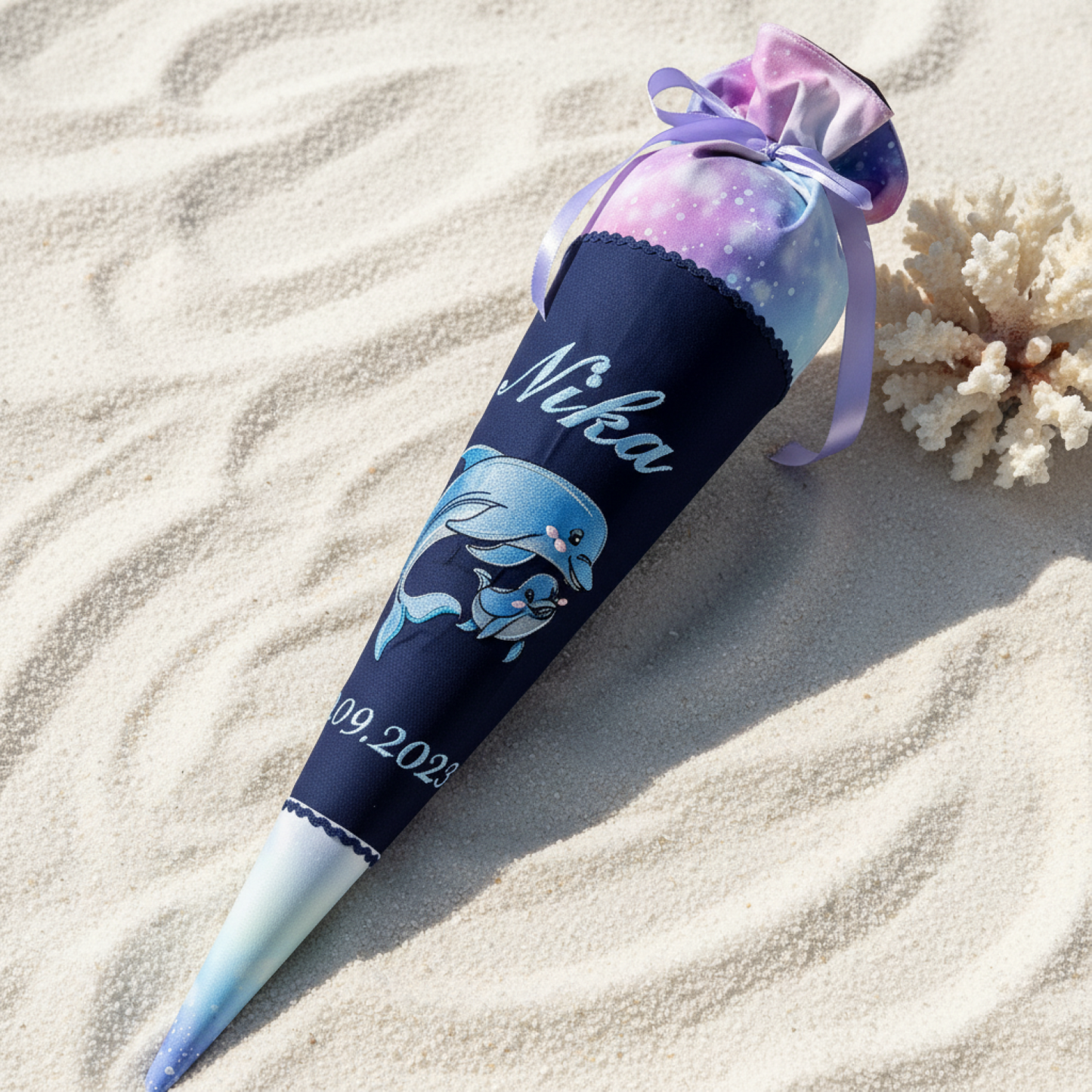 Individuell bestickte Schultüte „Meerjungfrau“ und Meeresbewohner– personalisiert mit Namen & Datum