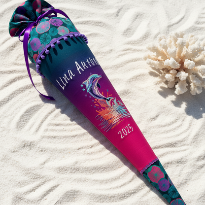 Individuell bestickte Schultüte „Meerjungfrau“ und Meeresbewohner– personalisiert mit Namen & Datum