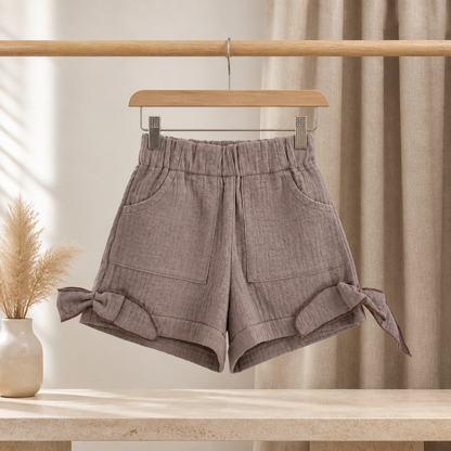 Kurze Musselin-Hose mit seitlicher Schleife