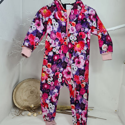 Kuscheliger Softshell-Overall für Kinder – perfekt für Wind und Wetter!