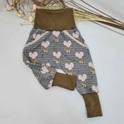 Pumphose „Maus mit Riesenohren“ – Grau mit feinen Streifen