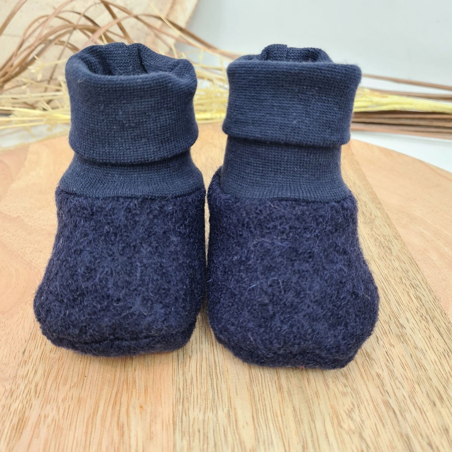 Babyschühchen aus Wollwalk – Verschiedene Farben & Größen