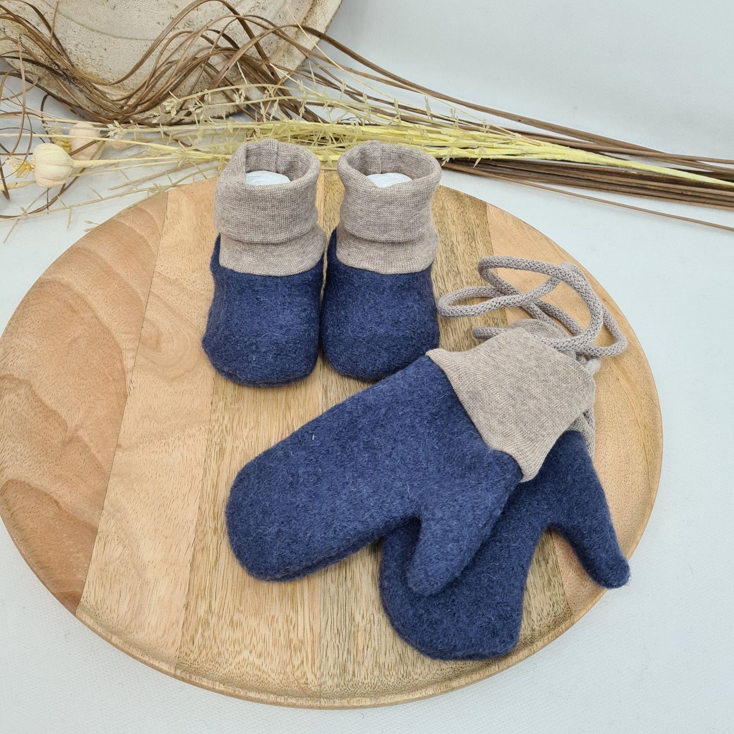 Babyschühchen aus Wollwalk – Verschiedene Farben & Größen