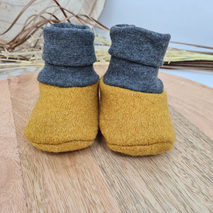 Babyschühchen aus Wollwalk – Verschiedene Farben & Größen