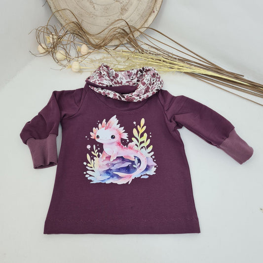 Hoodie-Sweat „Axolotl Beere“ – handgemacht & kuschelweich