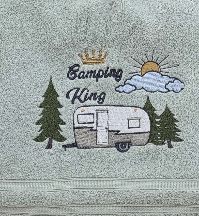 Besticktes Handtuch für Camping-Freunde "Camping King" - Zauberzwerge