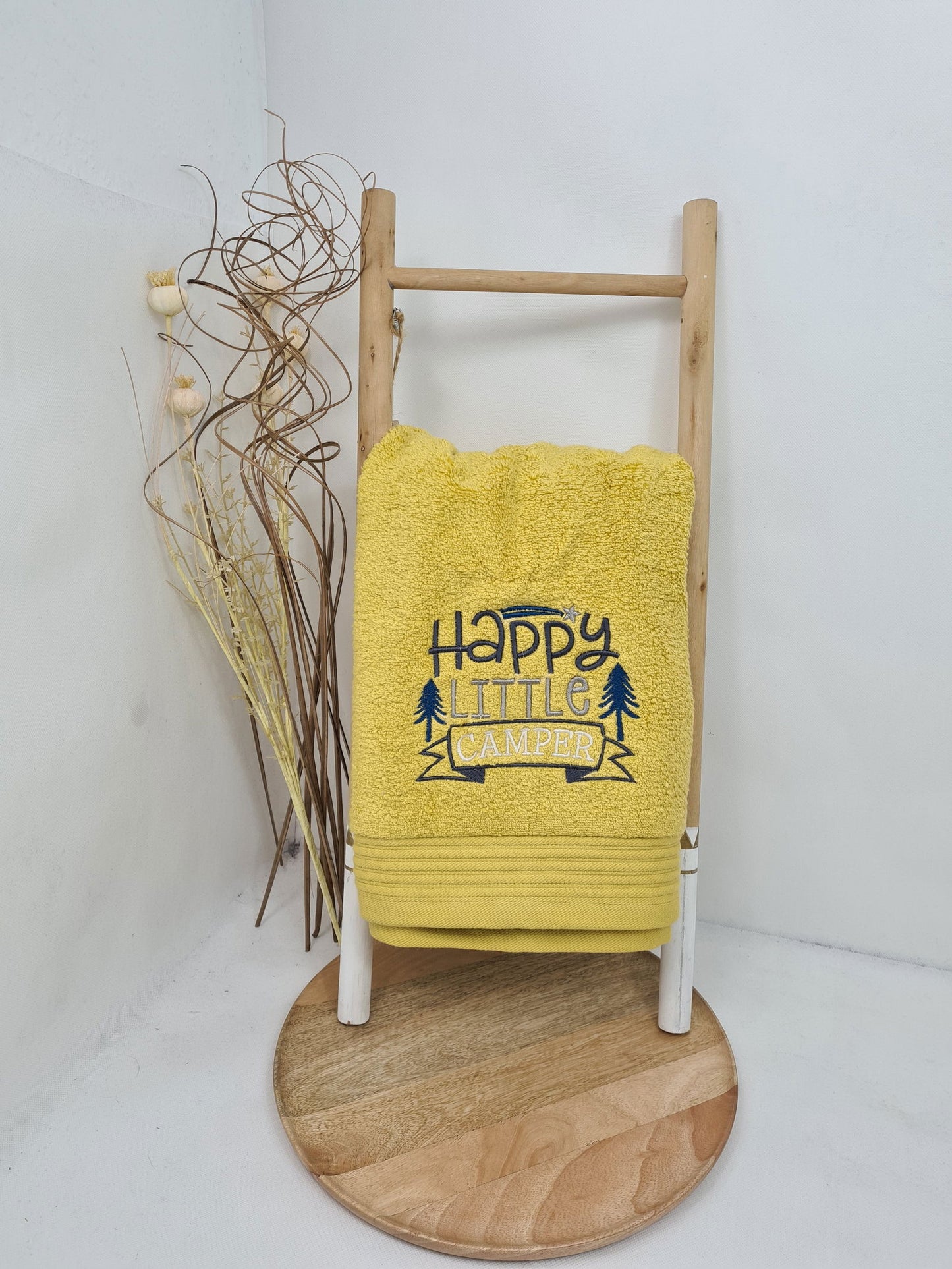 Camping Crew - Besticktes Duschtuch 70x140 cm - Individualisierbar - Zauberzwerge