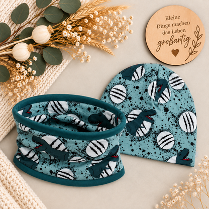 Kleiner Dino-Freund – Beanie & Loop in Grün 💚