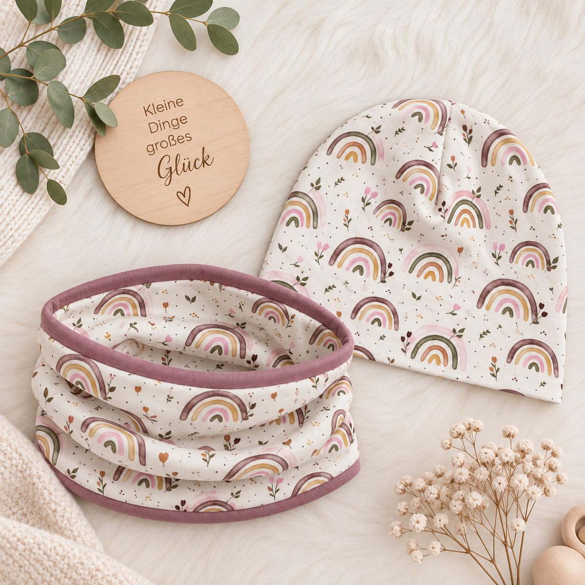 Regenbogenliebe – Beanie & Loop Set mit Mauve-Kuschelfutter 💜