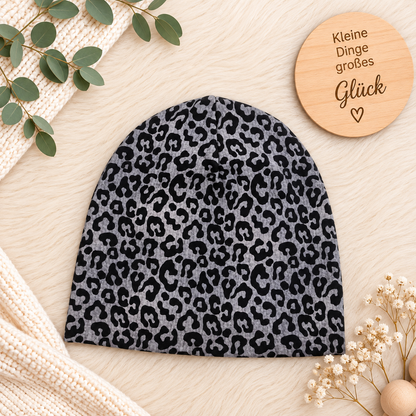 Kuscheliger Leo-Zauber – Beanie & Loop Set in Grau