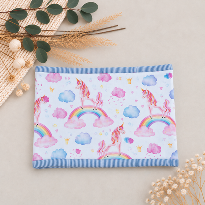 Kleiner Zauberliebling – Beanie & Loop mit Einhörnern & Regenbögen 🌈
